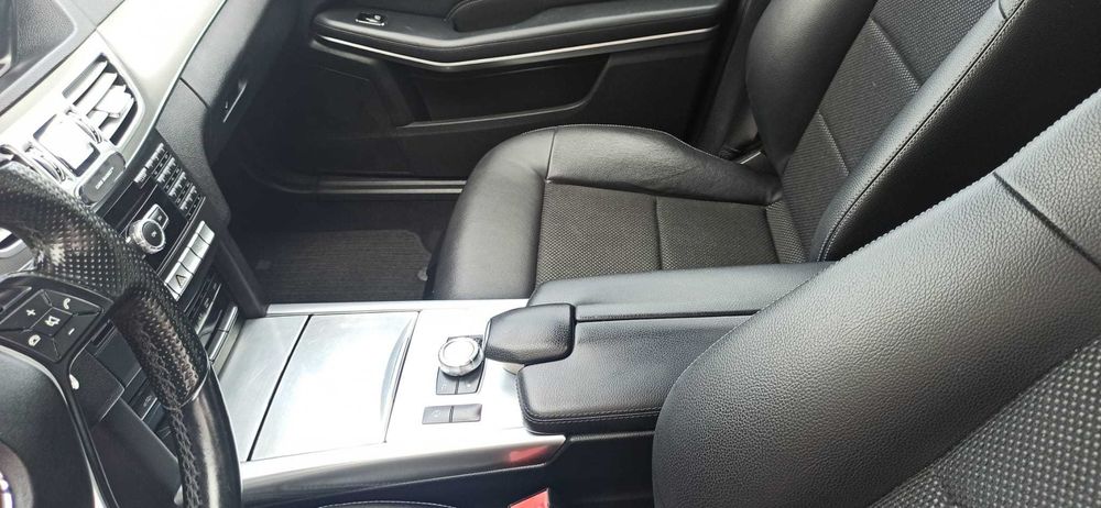 Mercedes-Benz E 300 Bluetec Hybrid