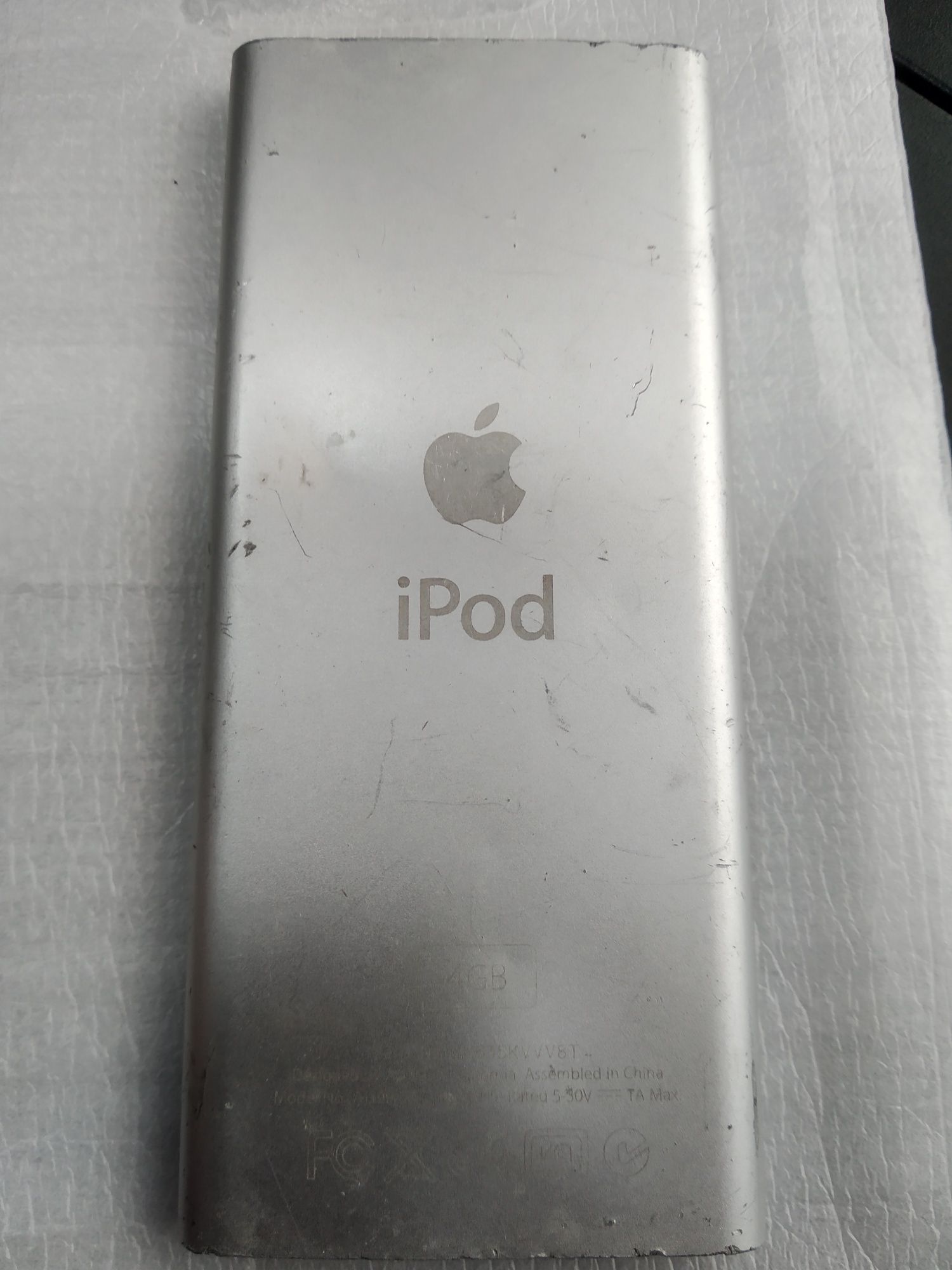 iPod model A 1199 4 gb