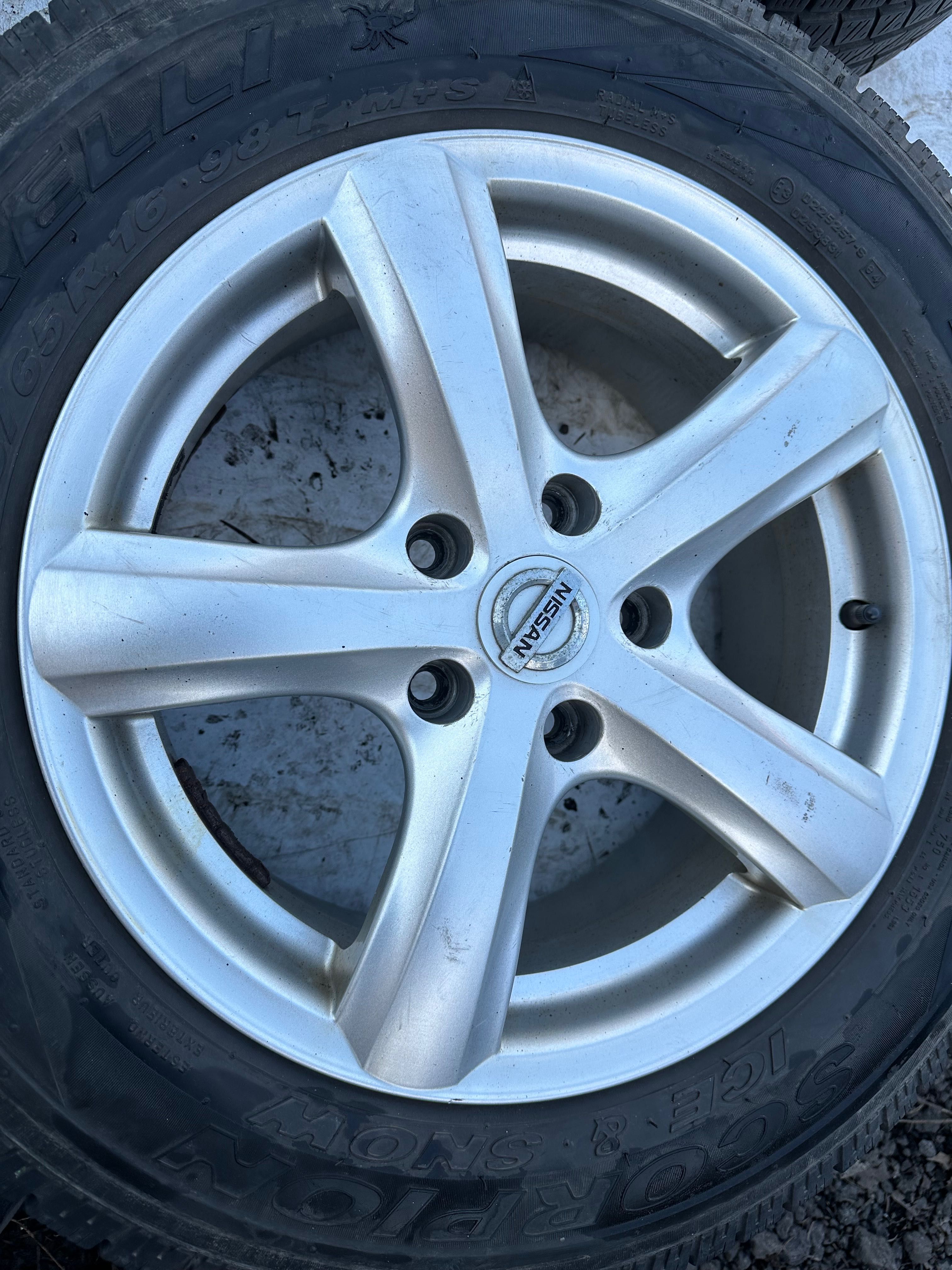 Felgi aluminiowe NISSAN QUASHAI 16 5x114,3 bez opon