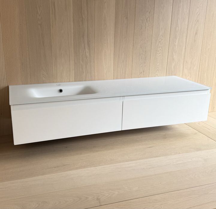 Szafka łazienkowa SaniJura z umywalką szklaną – 160 cm