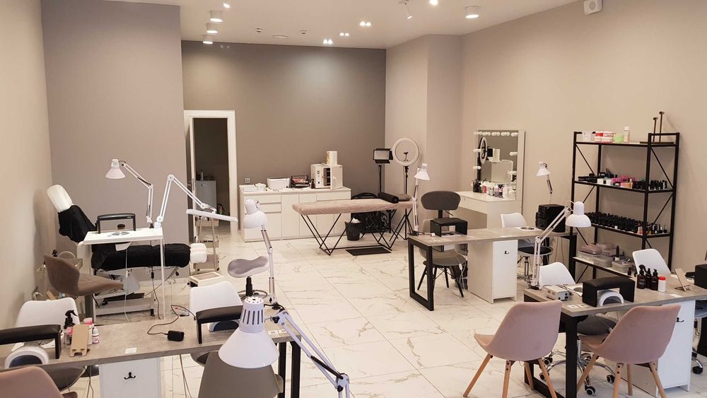 Продам салон красоты 70 м с арендатором, рента=8%$год Манхеттен Одесса