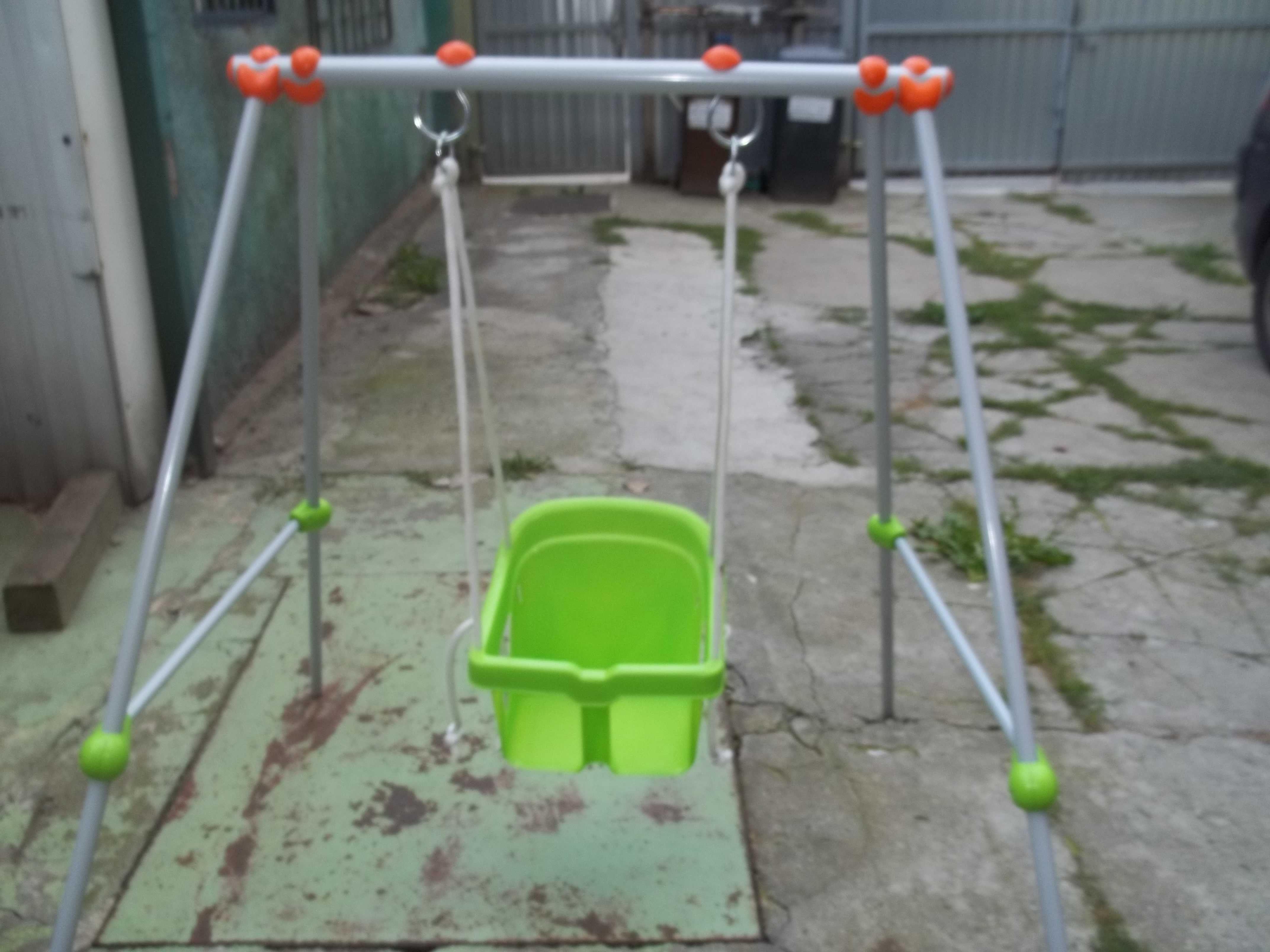Smoby  – metalowa huśtawka Baby Swing
