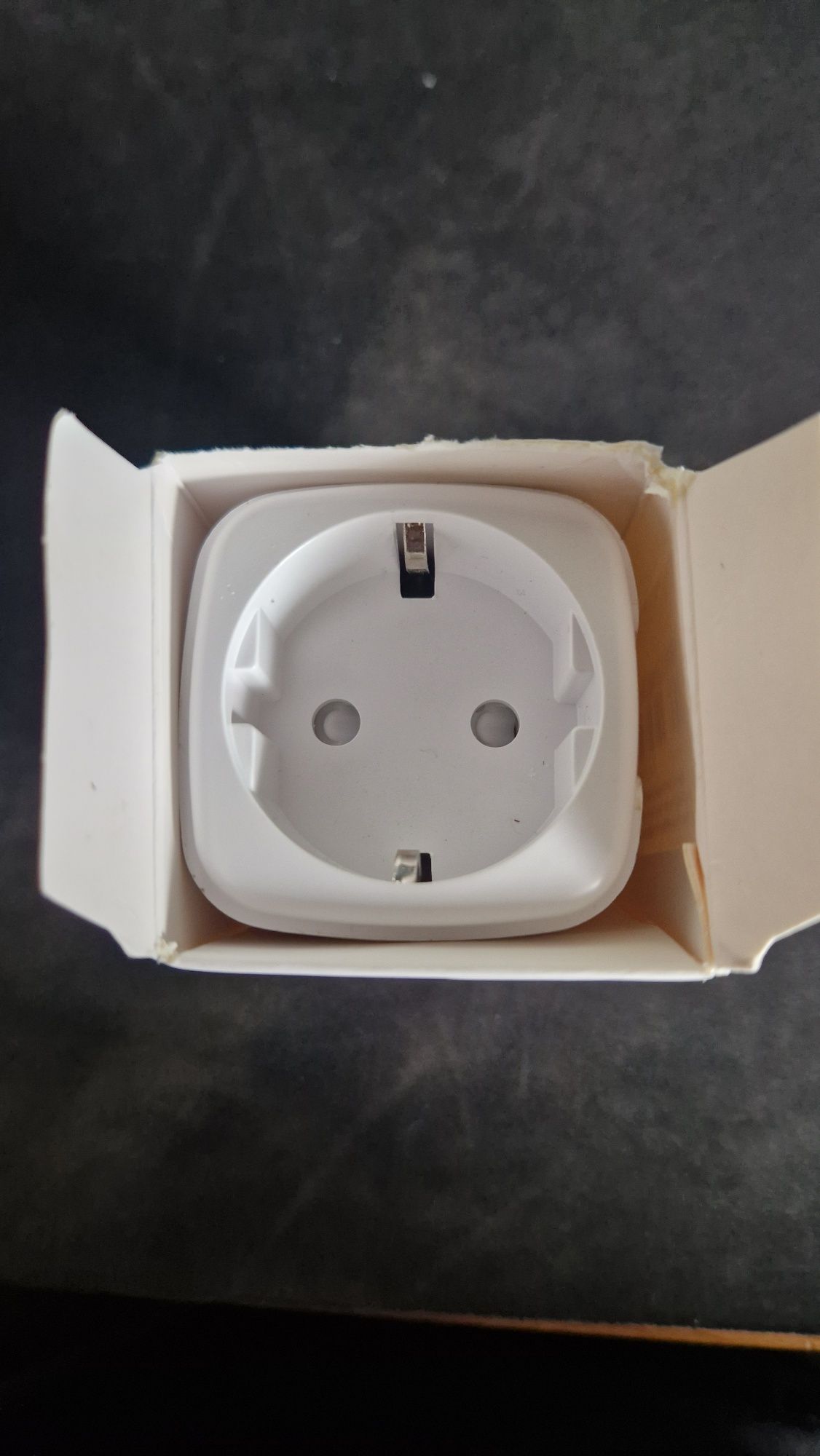 Inteligentne gniazdko Tuya Wifi Smart Plug białe