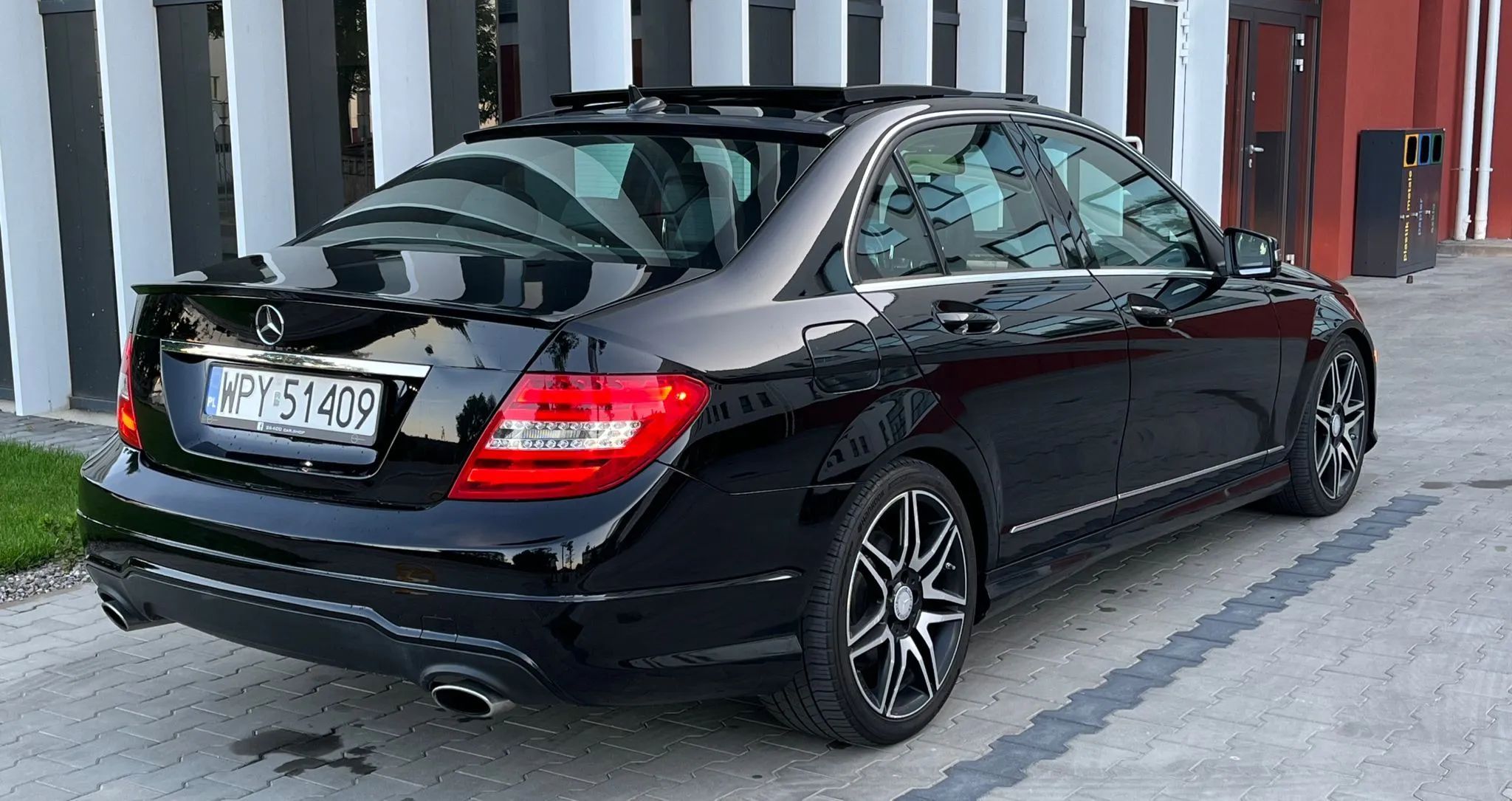 Mercedes-Benz Klasa C C300 AMG Pakiet 4 Matic Stan Wzorowy