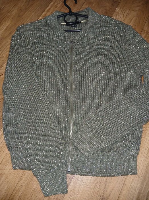 Кофтинка на замку