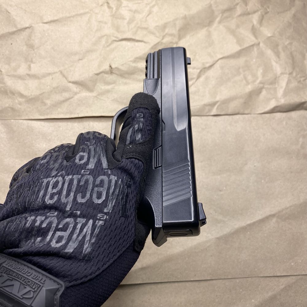 Металевий іграшковий пістолет Glock - на пластикових кульках 6мм