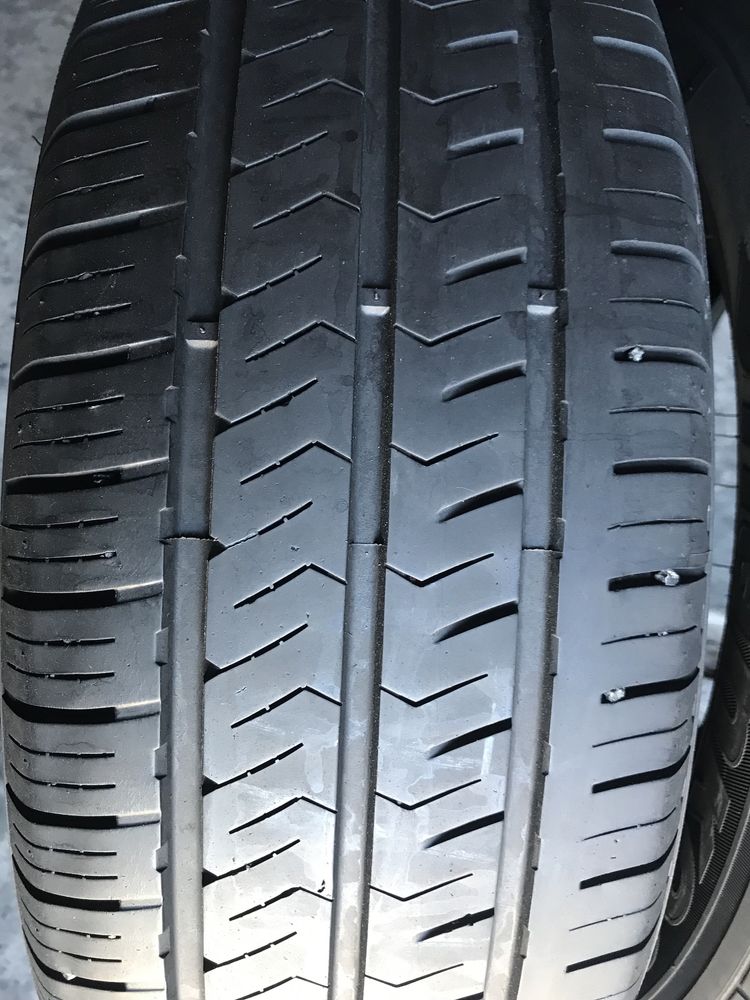 215/65R16CR16C HANKOOK radial RA28e. 4шт