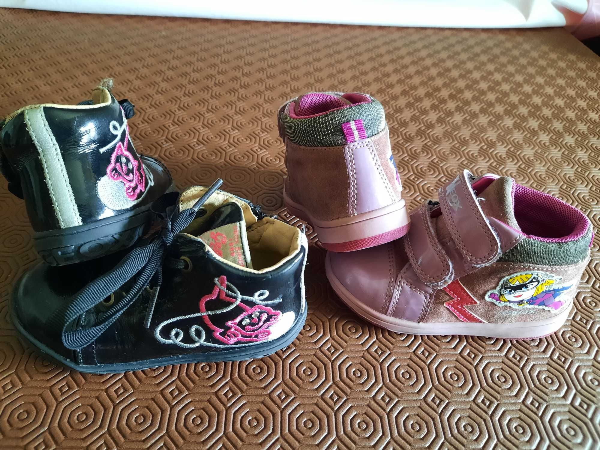 Conjunto de botinhas de menina, tamanho 22, Geox