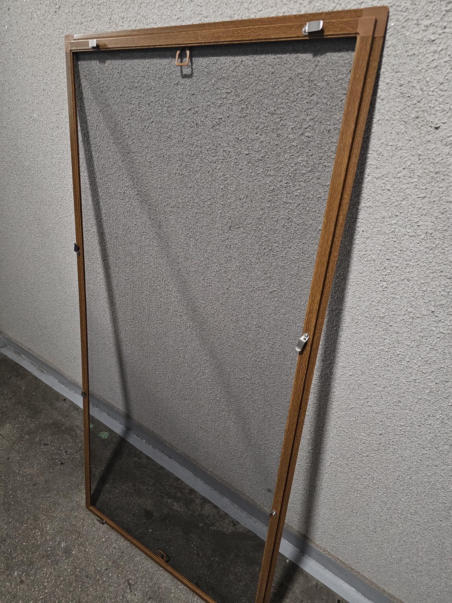 Moskitiera do okna zloty dąb