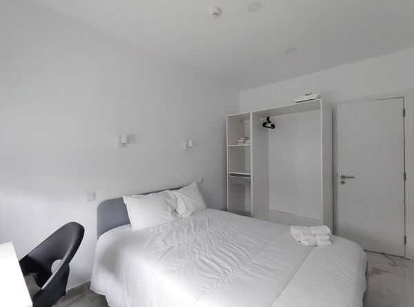 Quarto Suite Casal Corroios