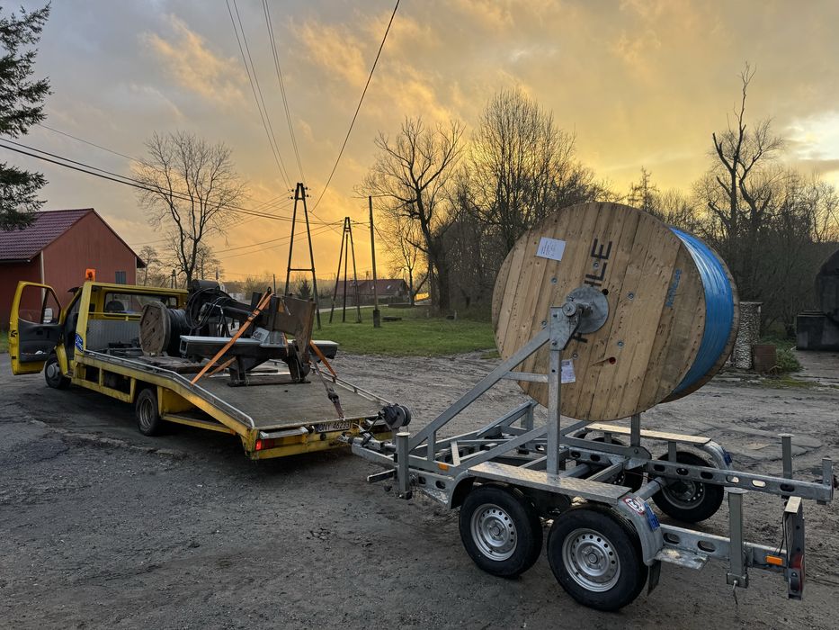 Auto laweta Ford transit