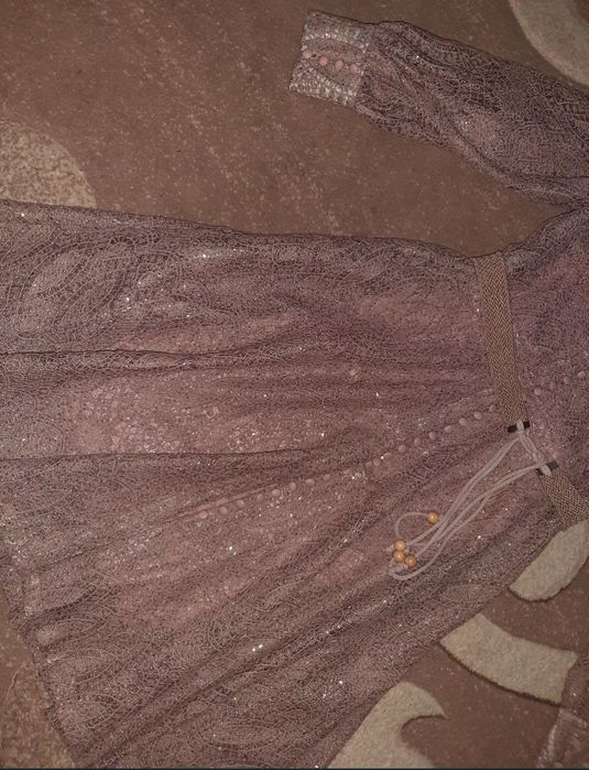 Красивое кружевное платье 46р