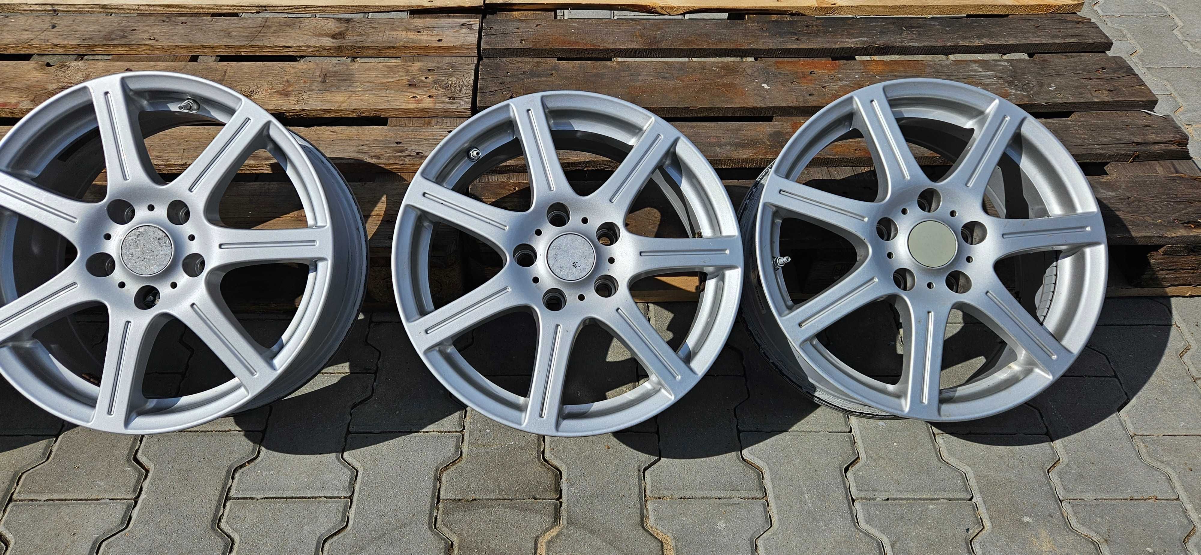 Felgi InterAction 16 cali 6.5jx16 5x114.3 et40 Fi 70