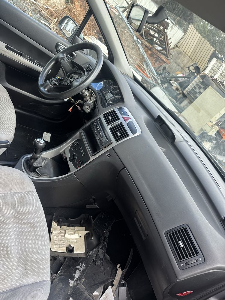 Peugeot 307 1.4 hdi ano 2005 para peças