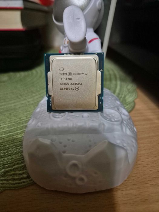 Процесор Intel Core i7-11700 s-1200 2.5GHz/16MB BOX LGA1200 8/16 яд/по