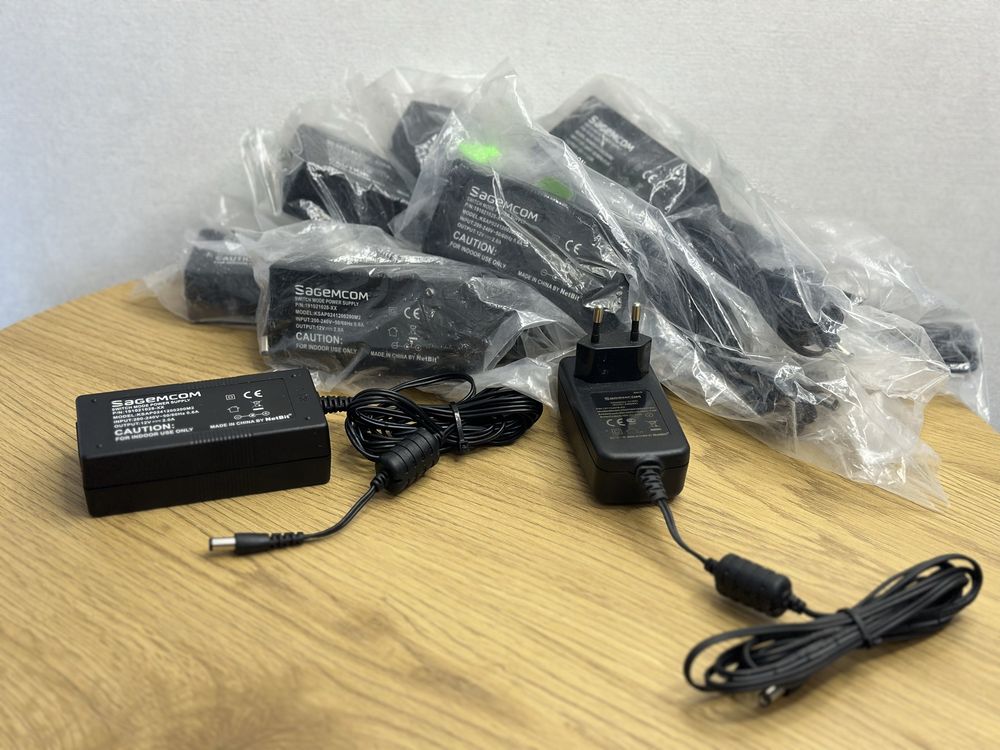 Блок живлення Sagemcom 12V 2.0A, новий, якісний, робочий