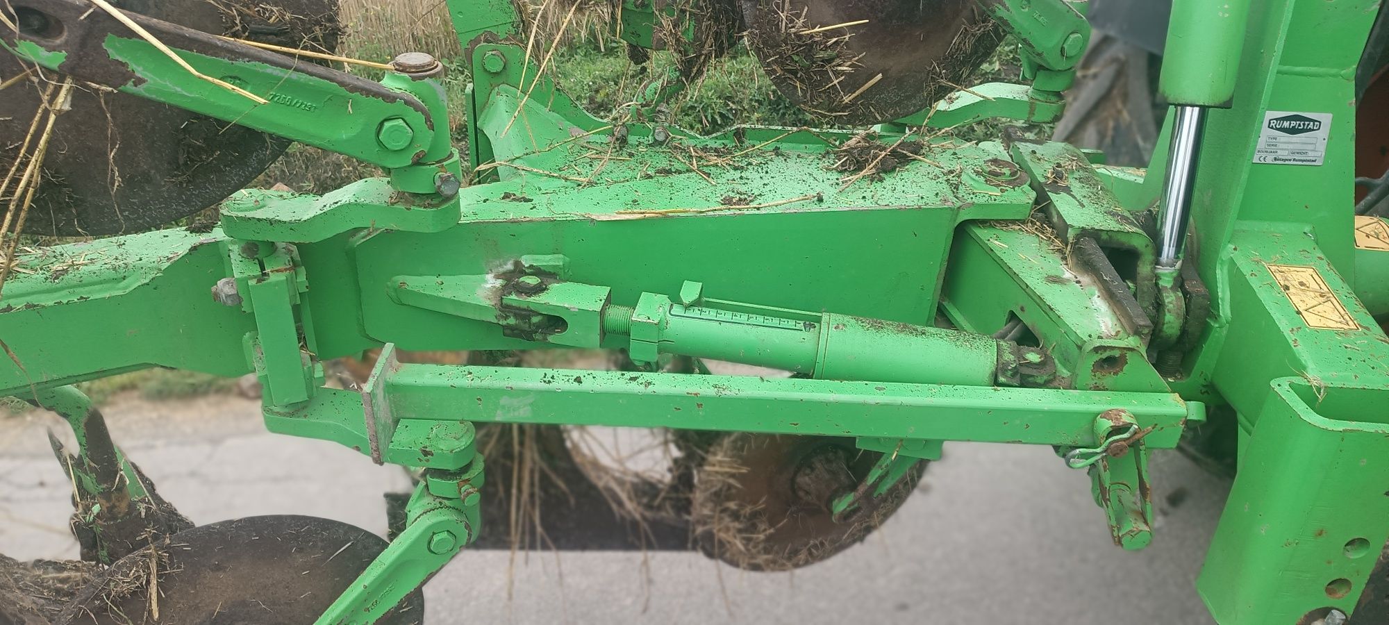 Pług obrotowy 3 skibowy rumptstad rs2000