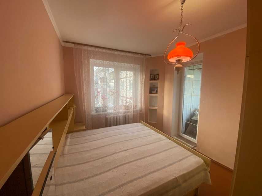 Продаж 3-х кімнатної квартири , вулиця Бориса Тена  , гарний стан.
