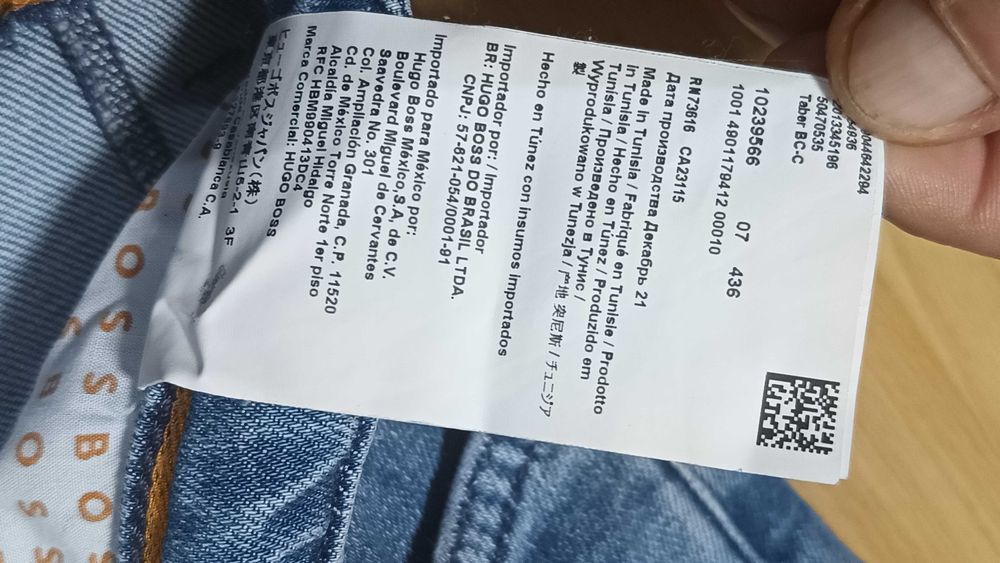 Męskie spodnie jeansowe HUGO BOSS TABER BC-C r.L stan bardzo dobry