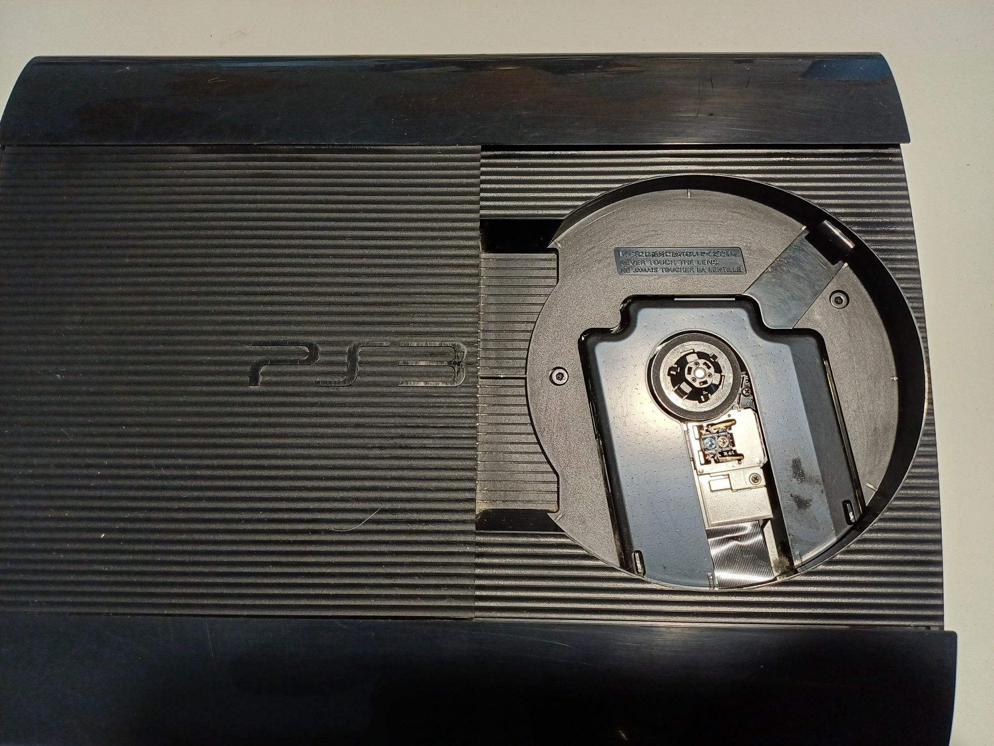 Konsola PS3 2 Pady orginalne