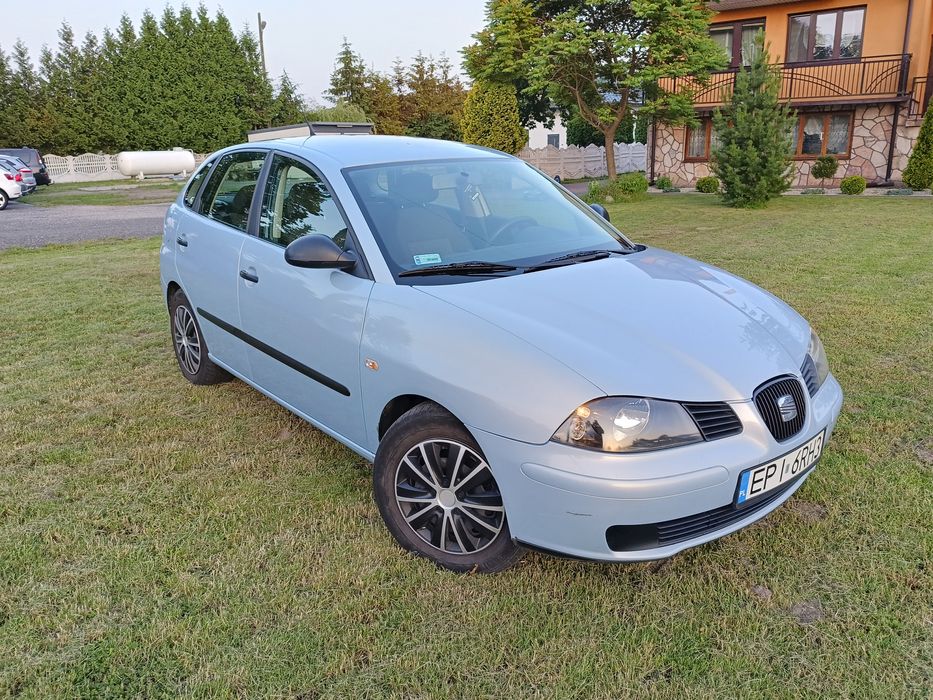 Seat Ibiza 2005r 1.4 MPI 5 drzwi klima zarejestrowany opłaty na rok