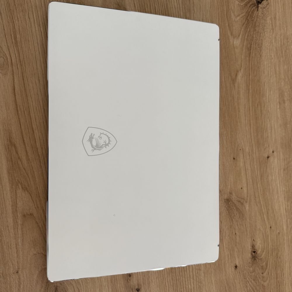 Laptop MSI Prestige 14