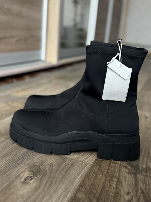 Новые ботинки-41р(26,5см) Фирма «Reserved”