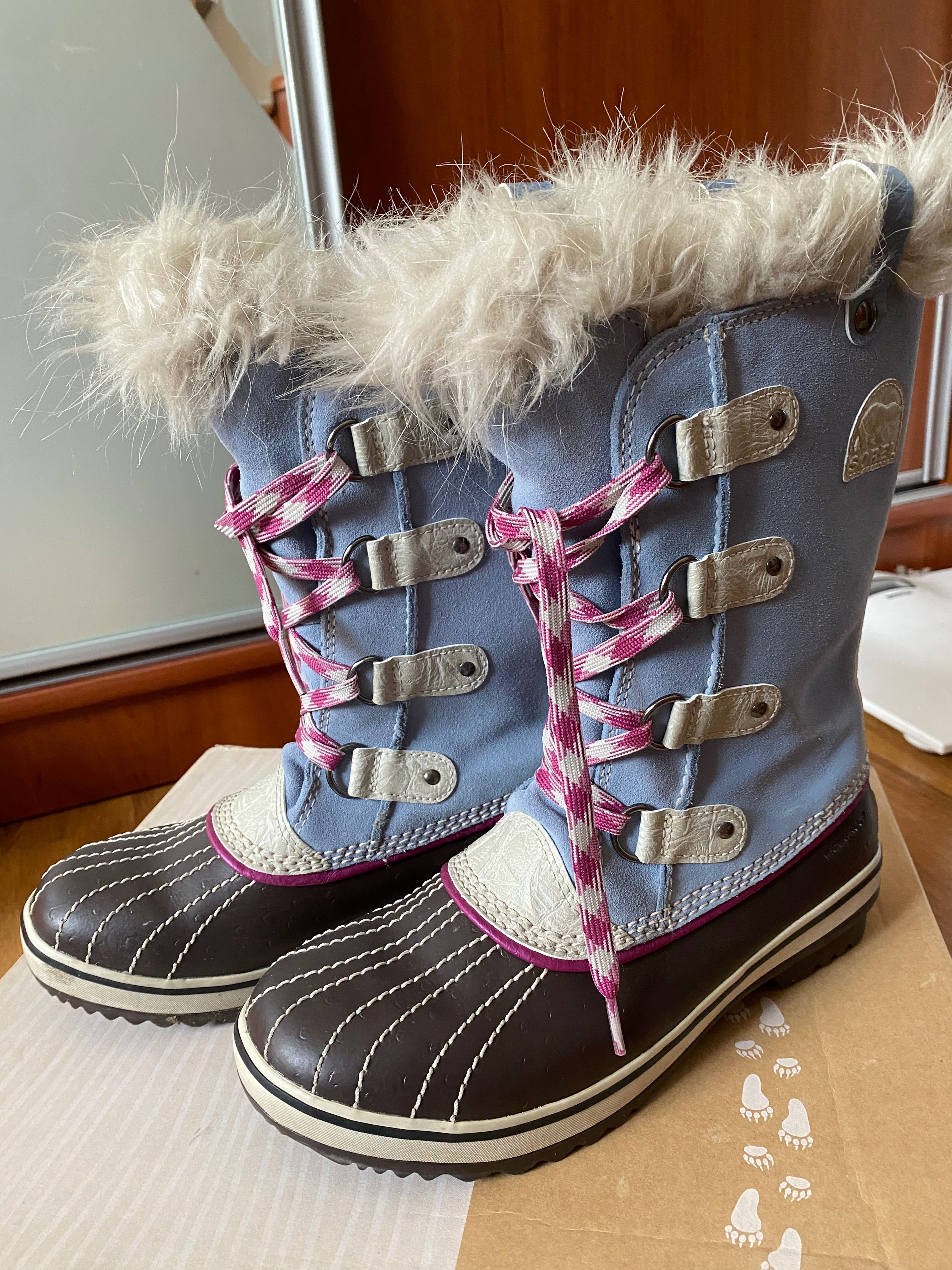 Продам зимові ботінки sorel