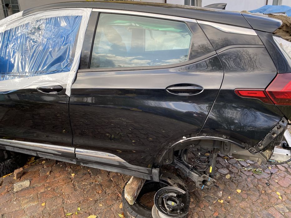 Двері , дверь , дверка Chevrolet Bolt Opel Ampera 2017-2021