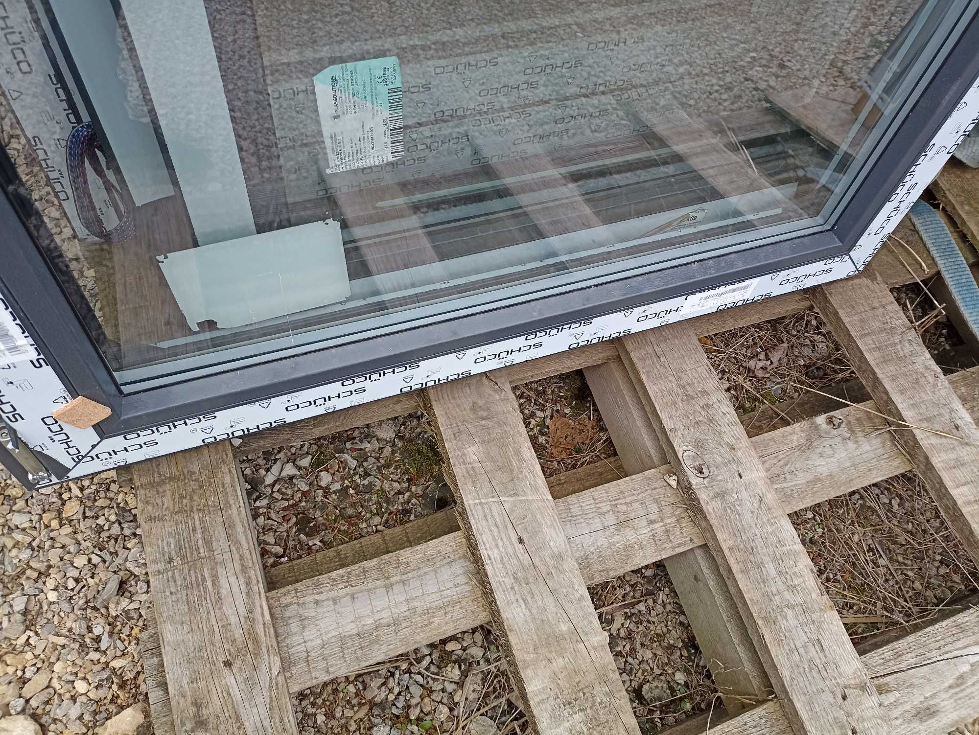 Okno pcv balkonowe 109/225 antracyt obustronny trzy szyby