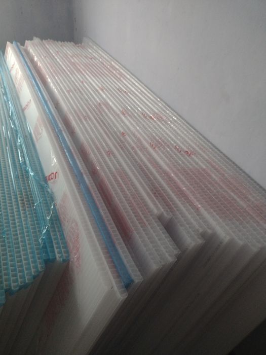 Poliwęglan komorowy