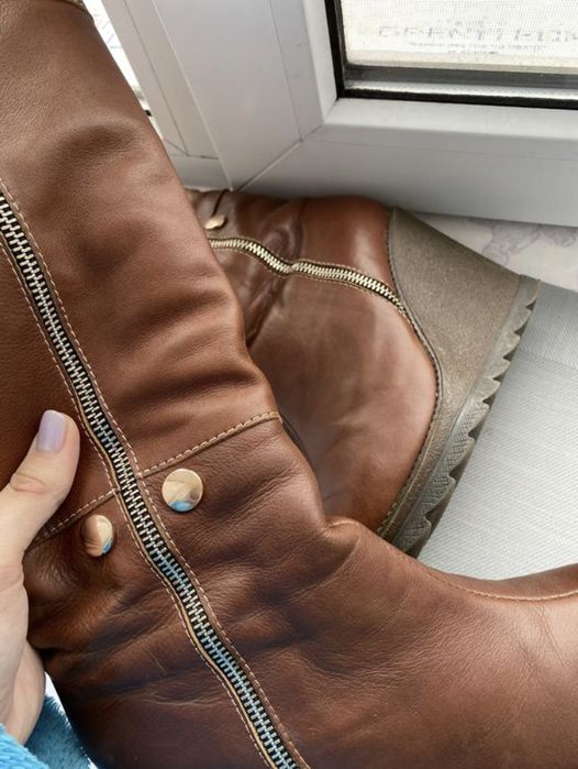 Зимние кожаные сапожки