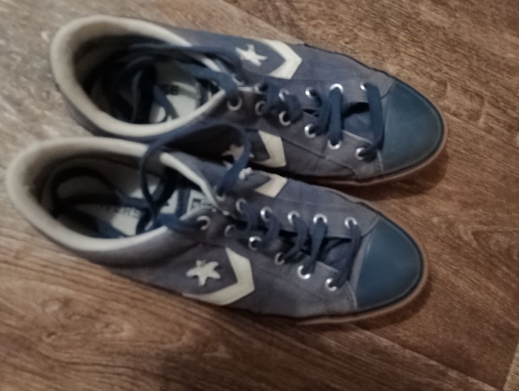 Продаю кеди Converse