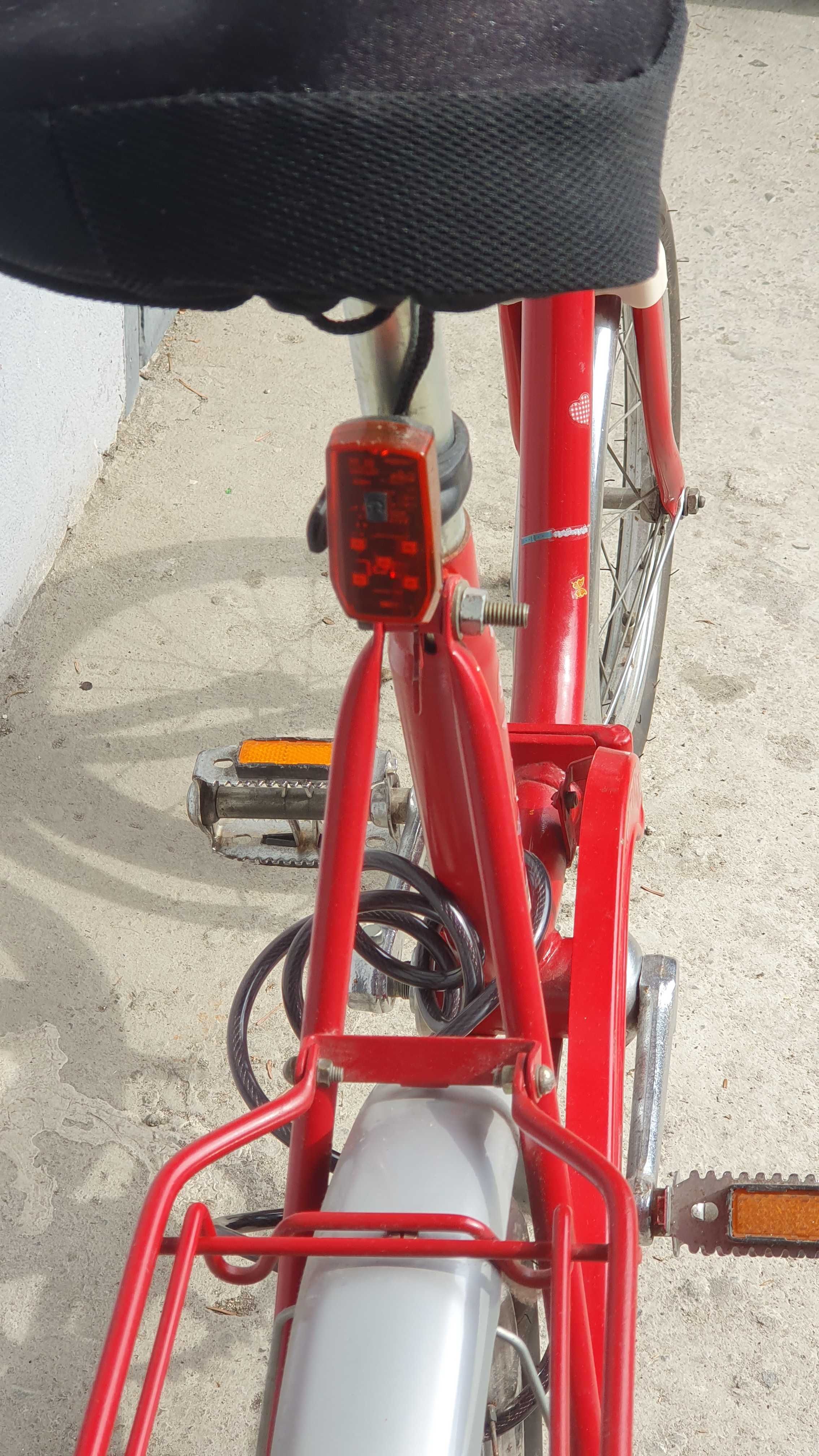 mały czerwony rower