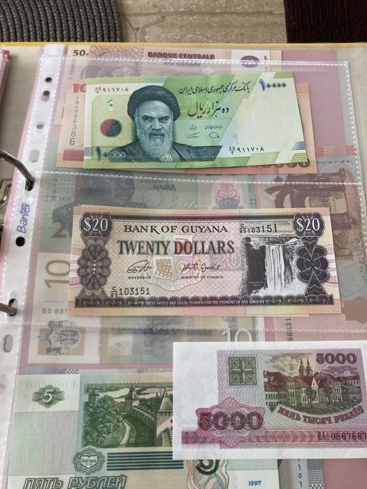 Banknoty Świata album z 44szt UNC plus gratisy!