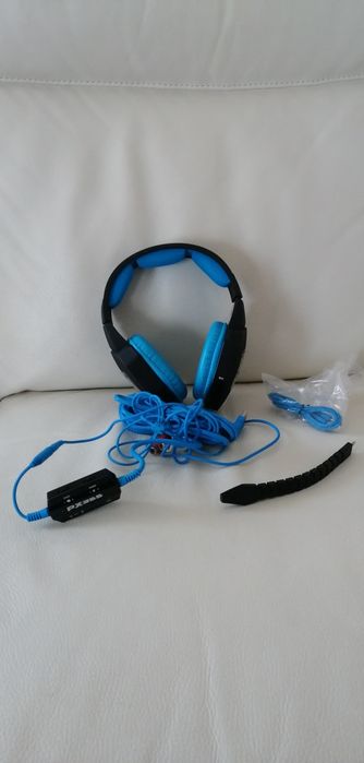 Fones gaming com microfone para PS3, Xbox 360 e PC.