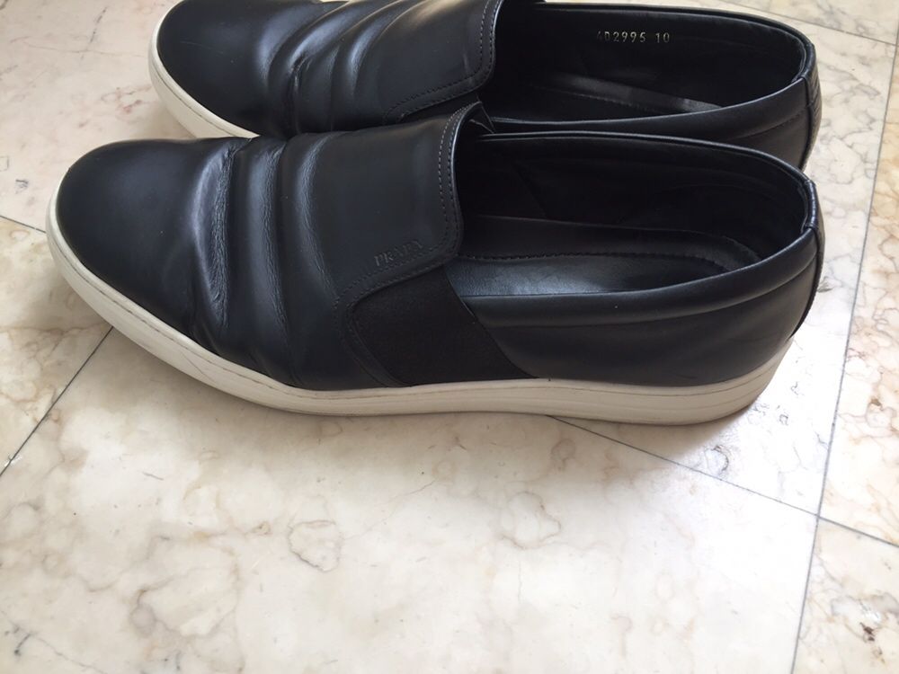 Prada (Men) (Tamanho 44) (Vendo/Troco)