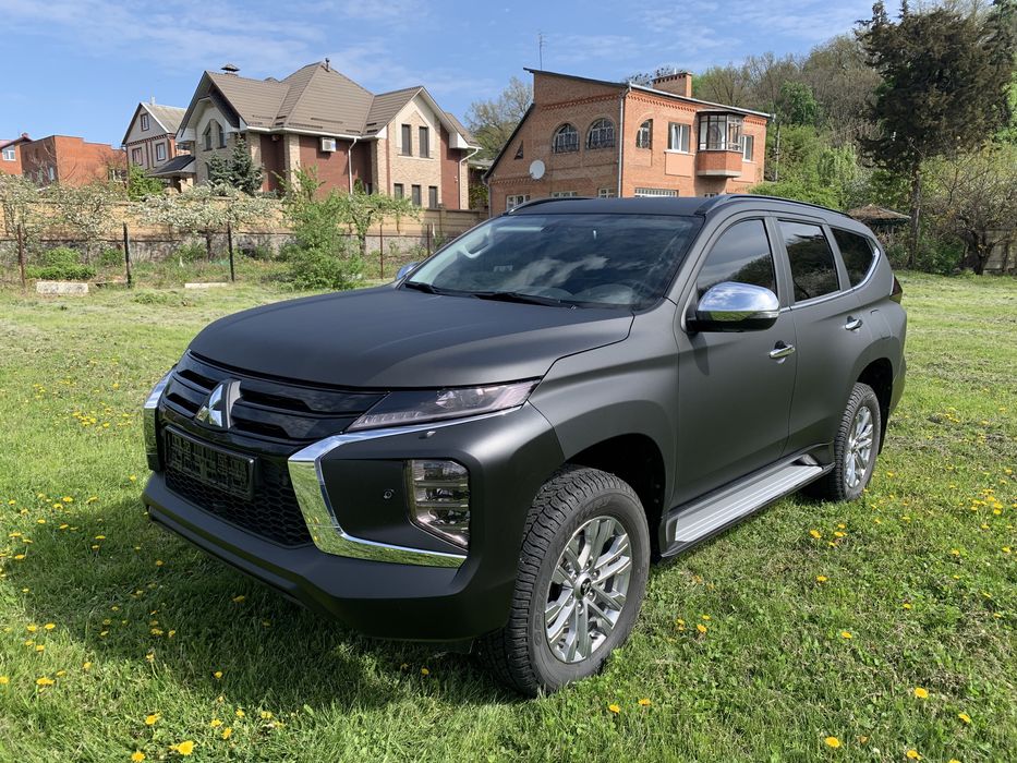 Mitsubishi Pajero Sport Ultimate