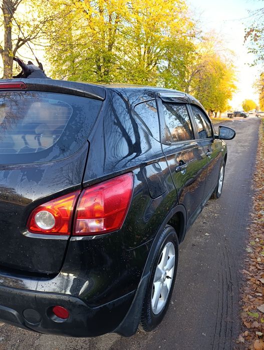 Продам Nissan Qashqa(ціну знижено) у дуже гарному стані