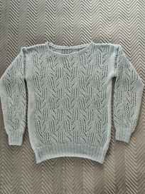 Sweterek z wzorem ażurowym