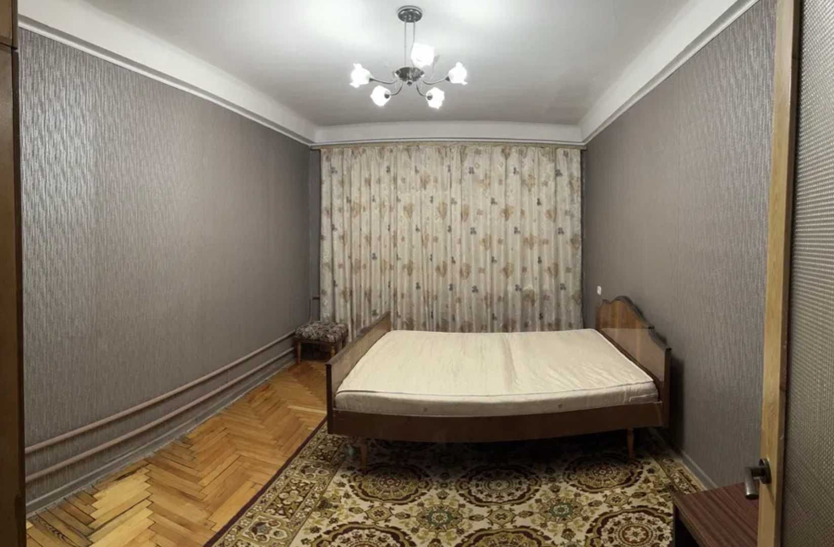 Продается 2-х комн. квартира по ул. Комарова