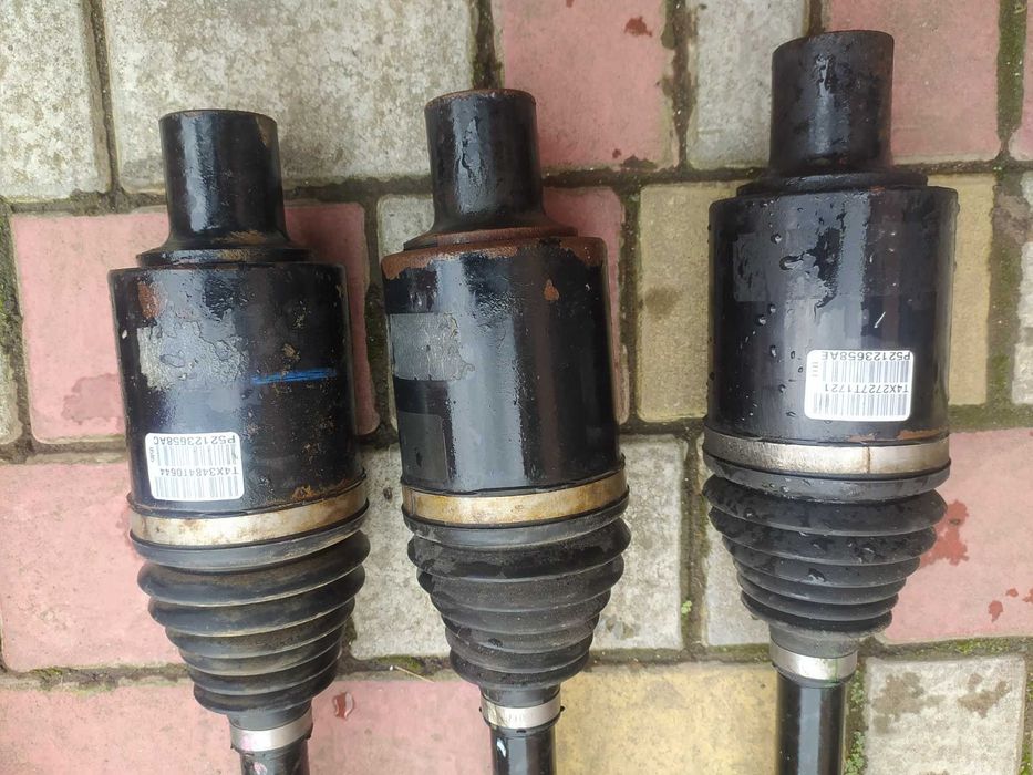 Полуось Jeep Cherokee KL 552123661 68292303 TRAILHAWK 68292313
