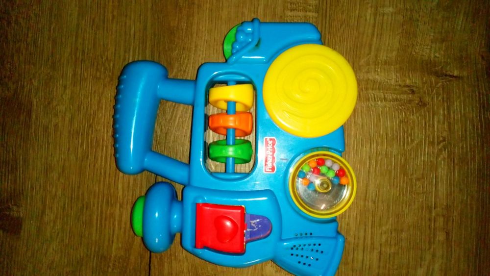 Zabawka FISHER-PRICE lokomotywa grająca