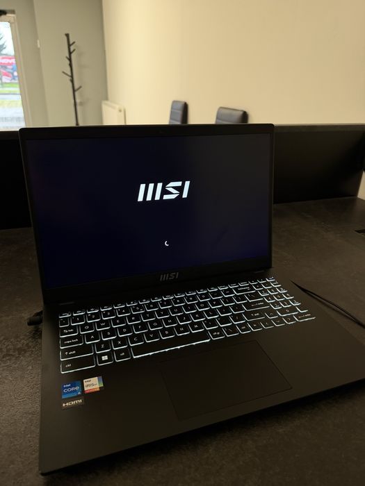 Laptop MSI Modern 15