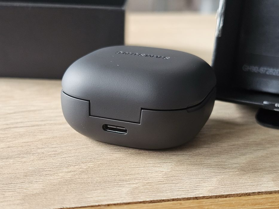 Słuchawki bezprzewodowe Samsung Galaxy Buds2 Pro otwarte opakowanie