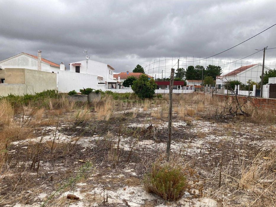 Terreno urbano Qta do Anjo 636 m2