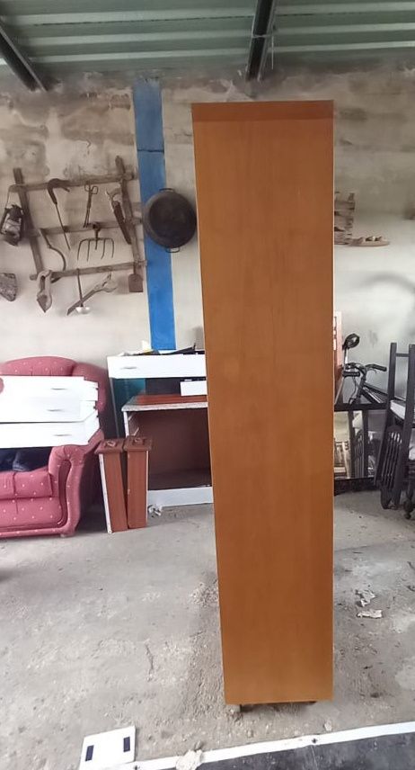 móvel com cubos usado