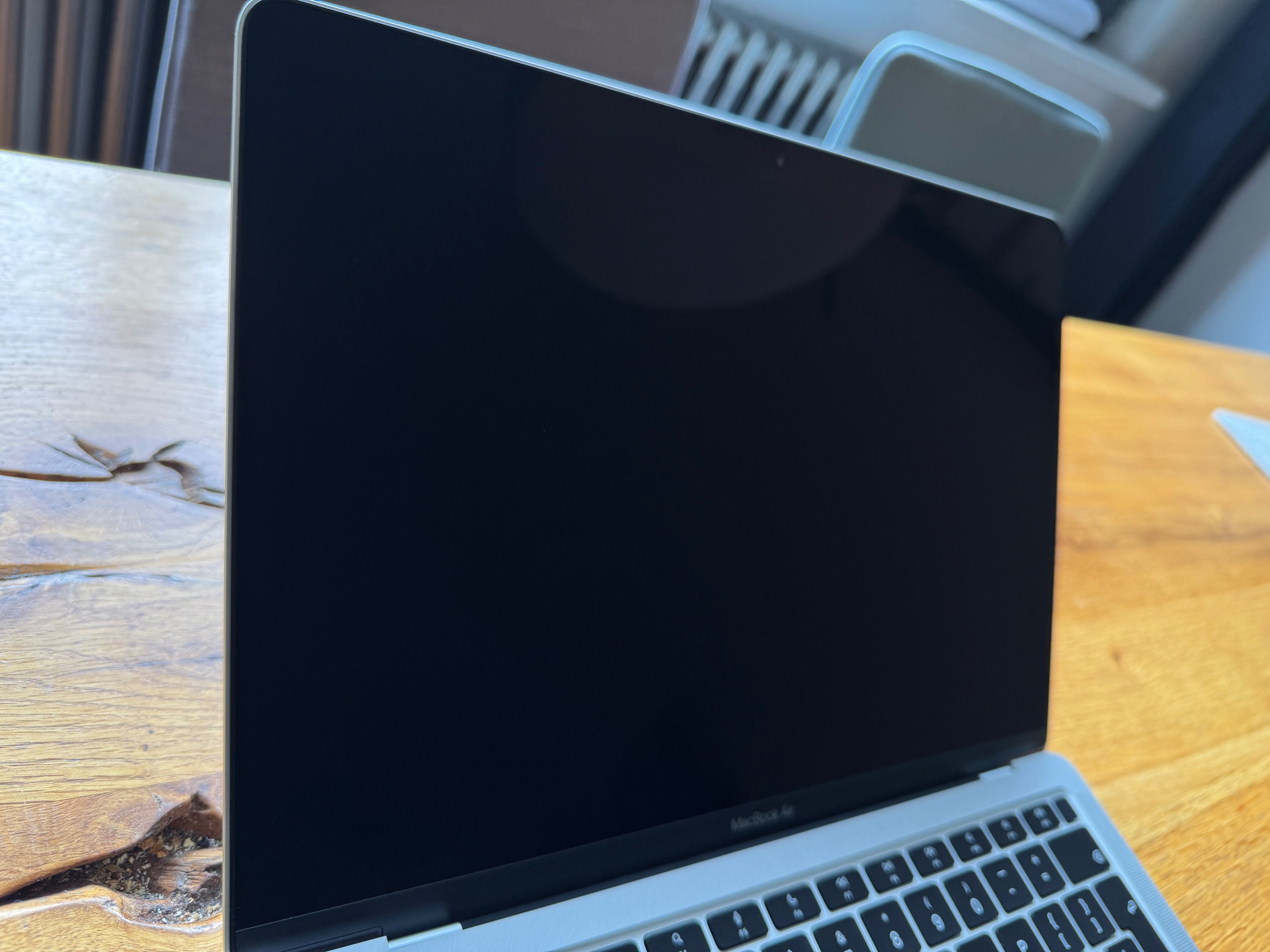 MacBook Air M1 2020/16GB/512GB/srebny