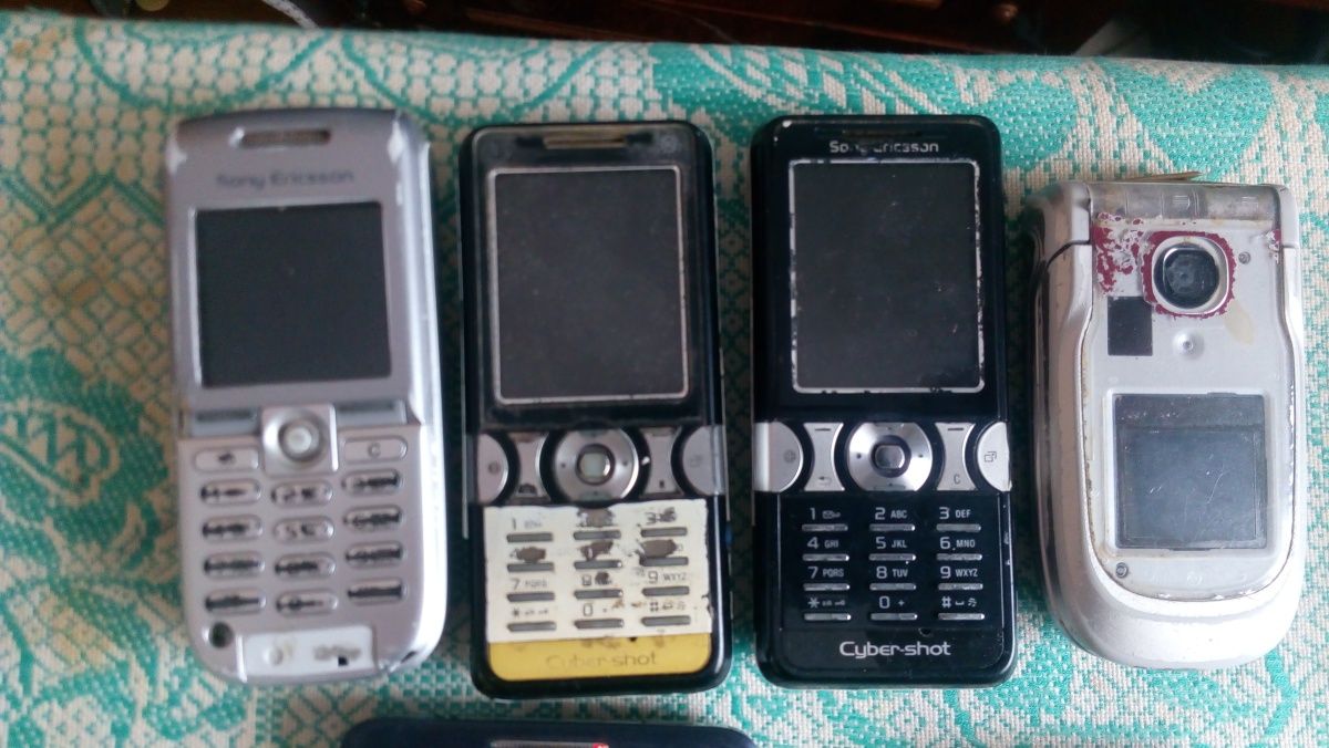Продам телефони різних моделей