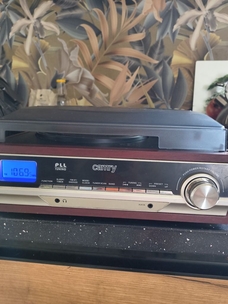 Sprzedam radio,gramofon camry cr1113